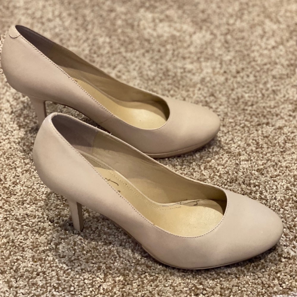 Marc Fisher Nude Heels 7.5